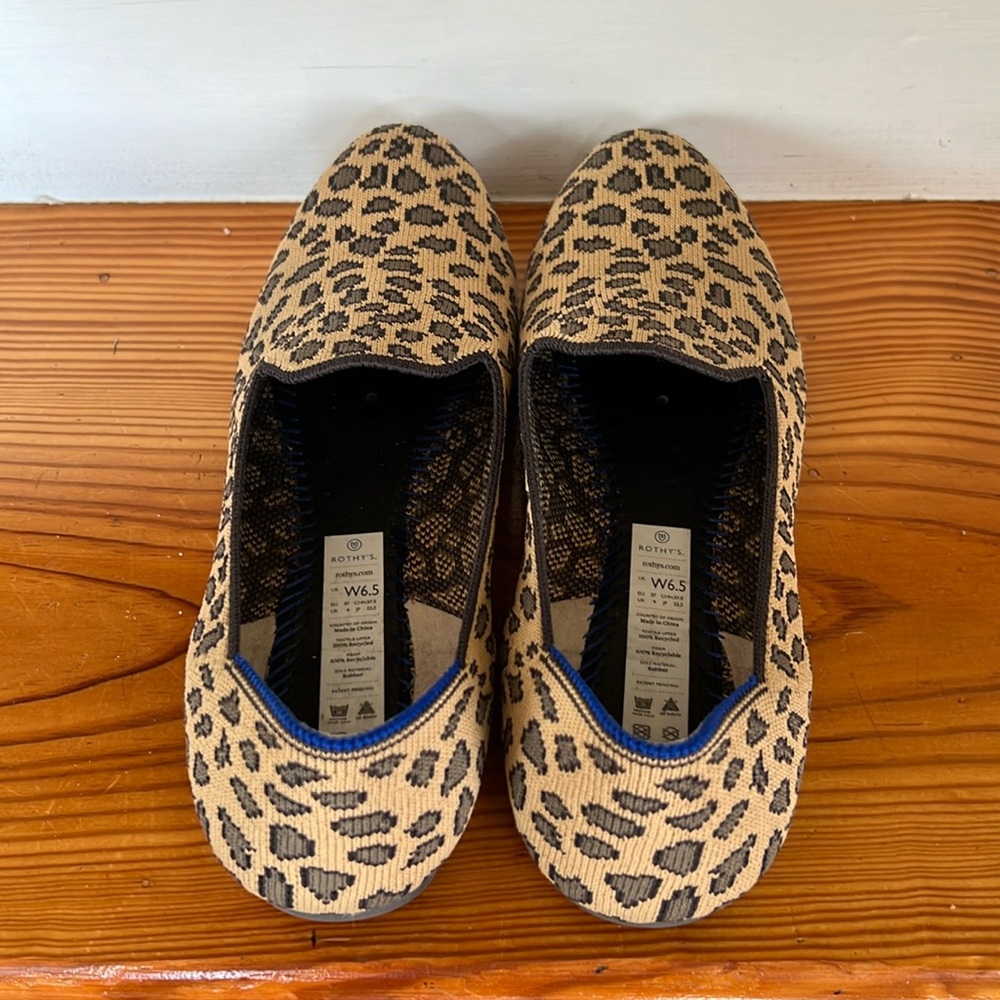 Women’s Leopard Flats